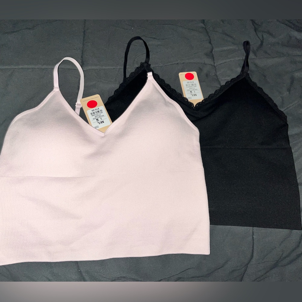 BNWT Forever 21- 2 for 1 -Womens Bralette Tanktop Workout Cropped Size M/L.